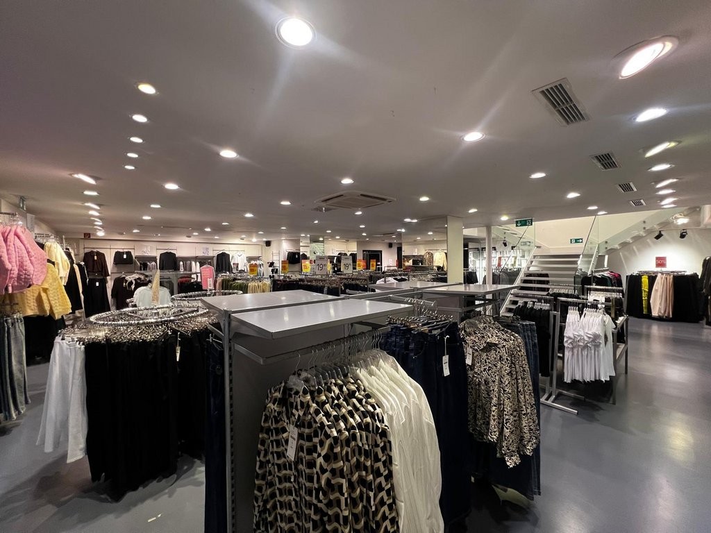 negozio di 133m²