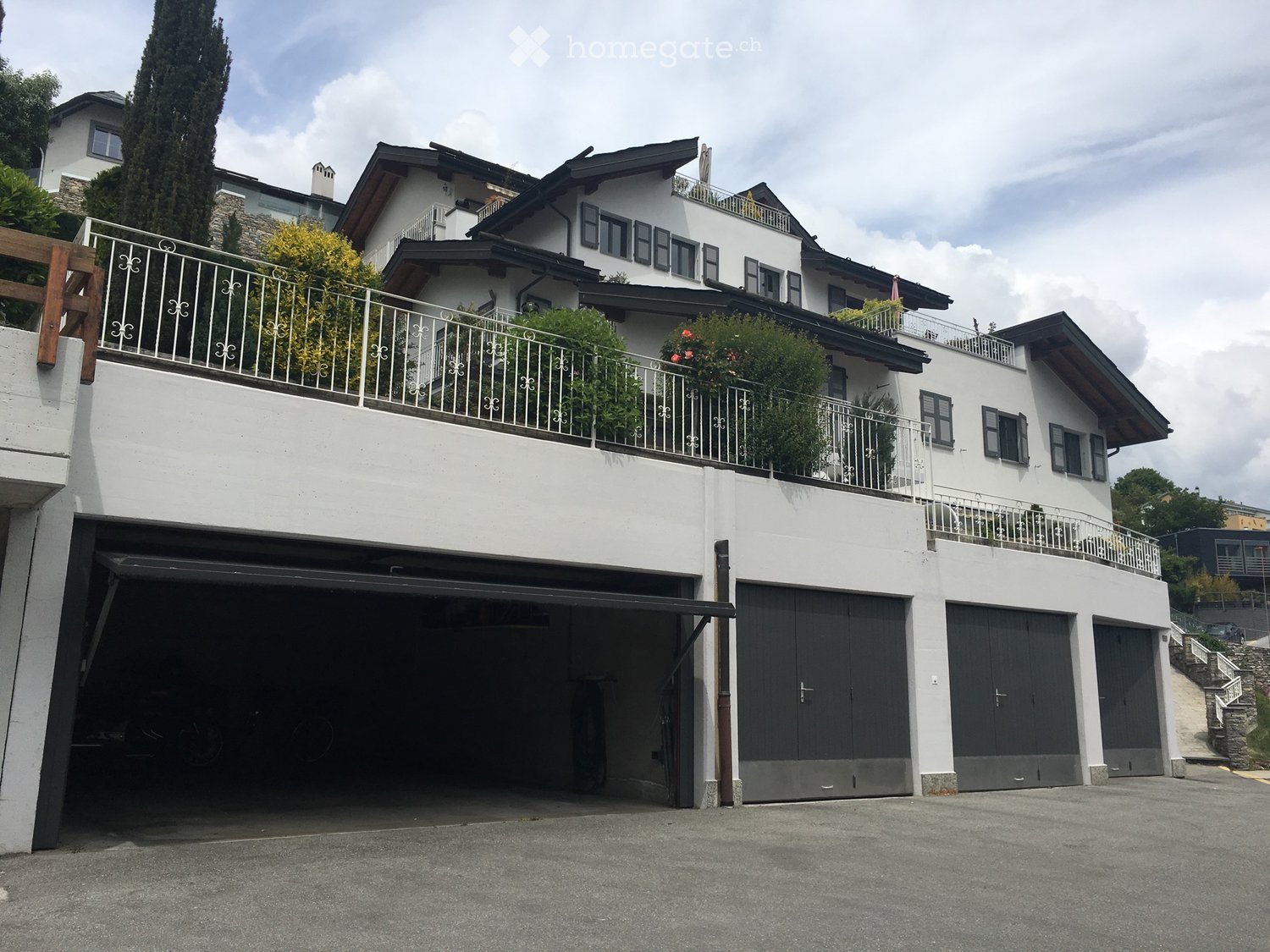 8 stanze casa singola