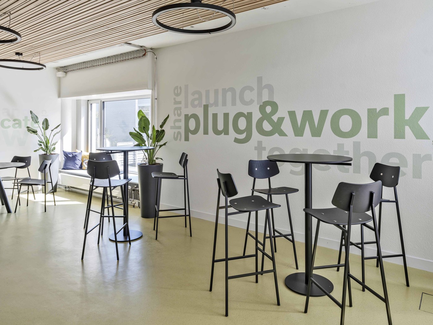 18m² office