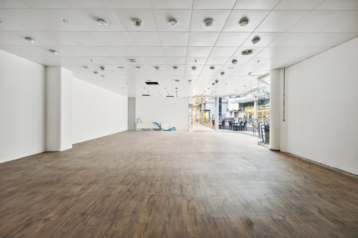 negozio di 120m², foto 3 di 10
