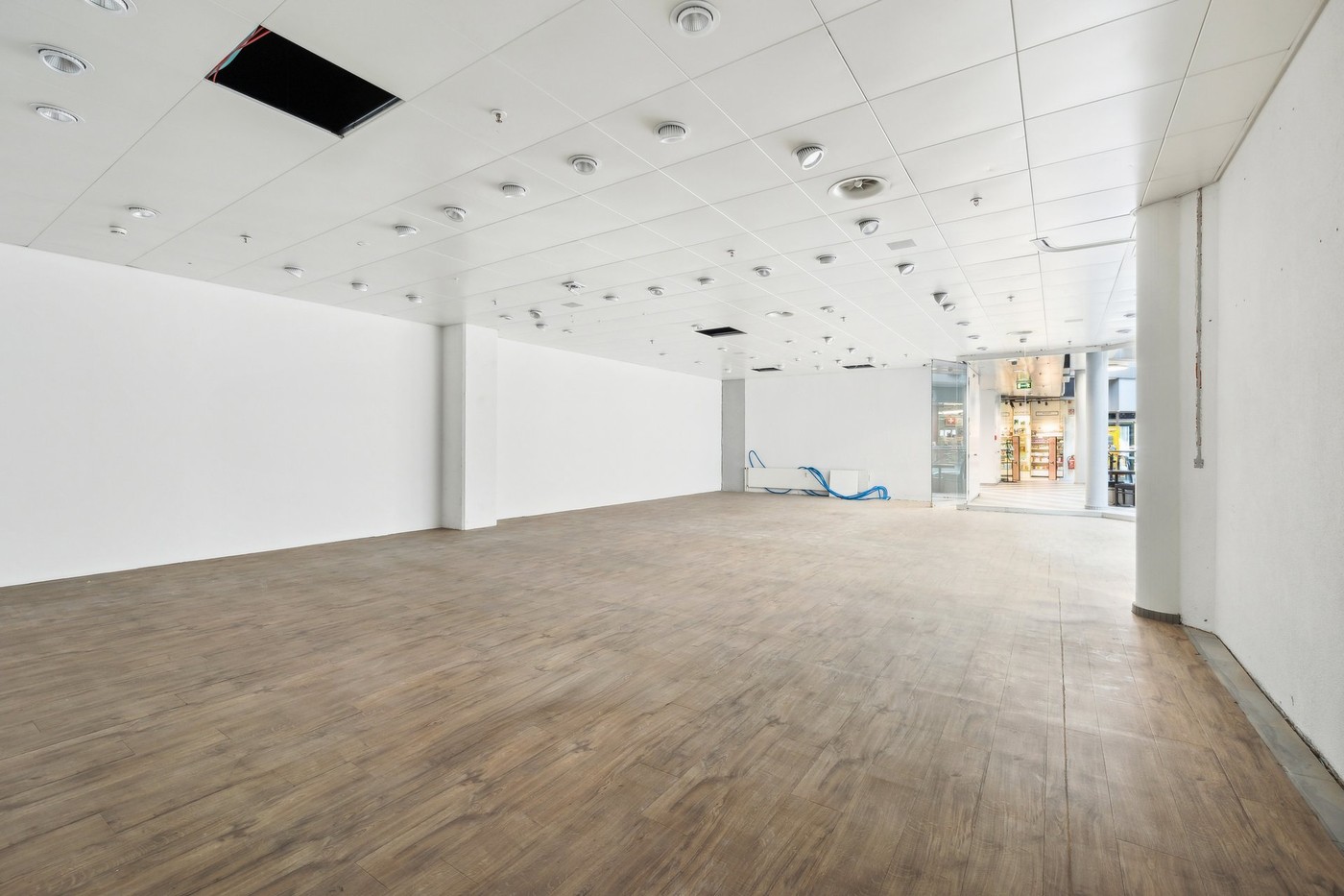 negozio di 120m², foto 5 di 10