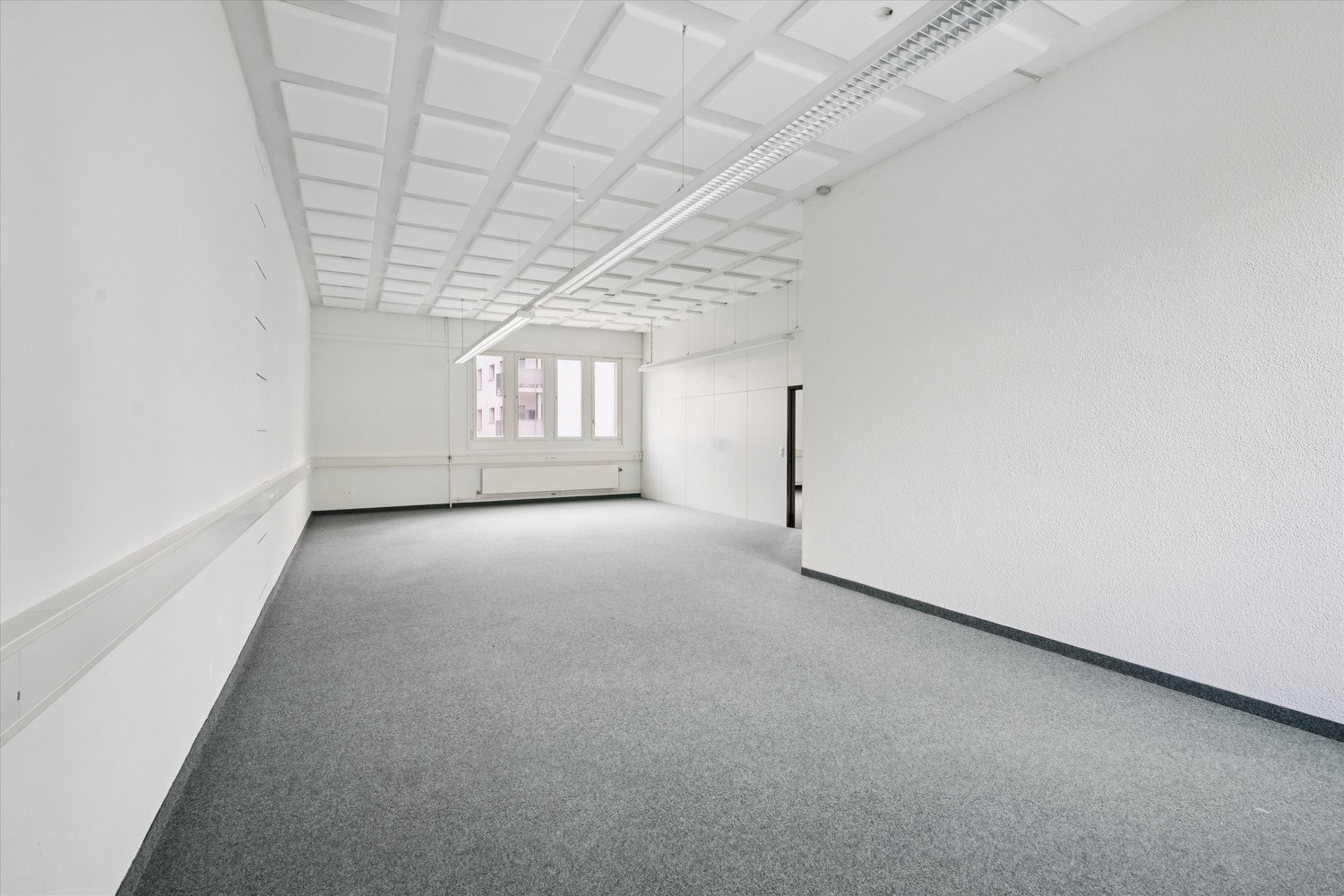 293m² commerciale