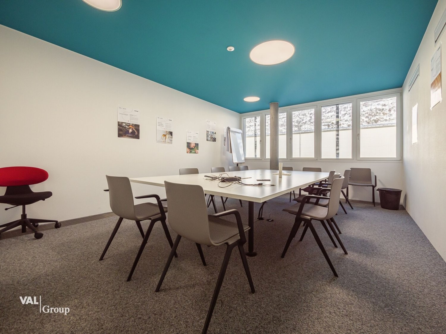 1665m² office