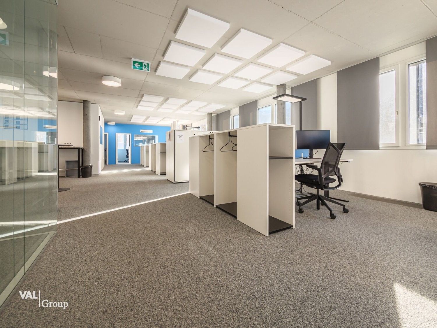 1665m² office