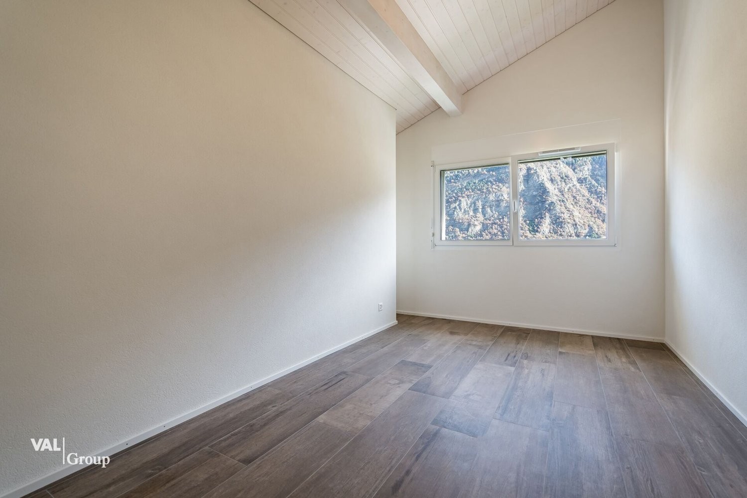 Appartamento attico di 4 ½ locali