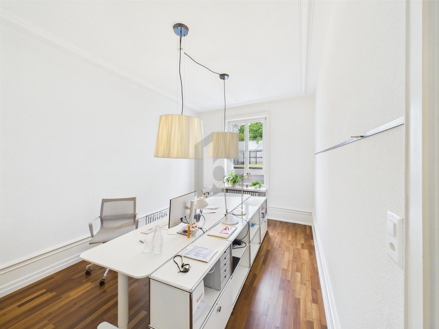 138m² office