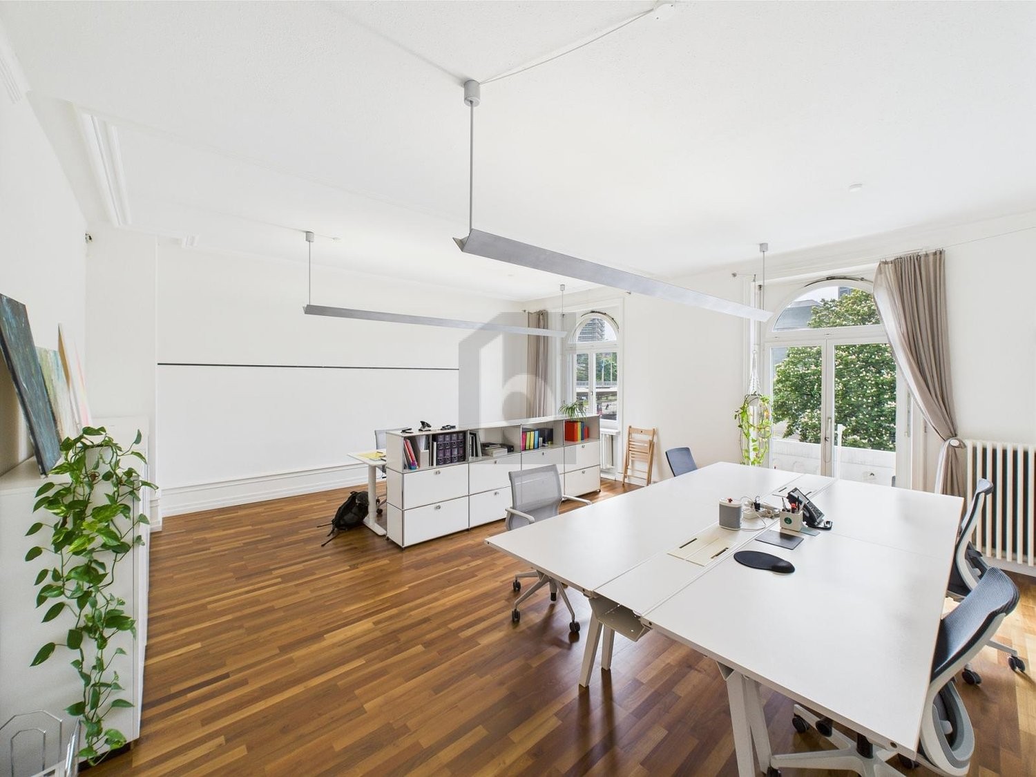 138m² office