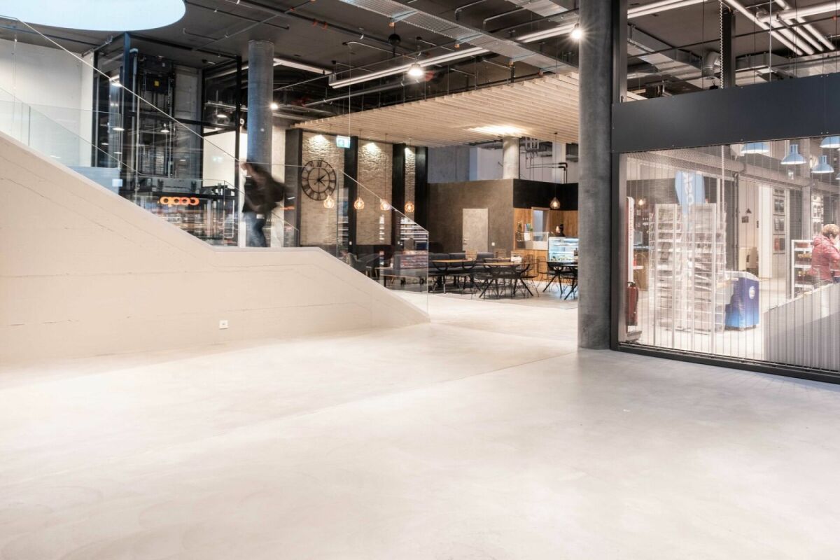 Negozio di 90m²