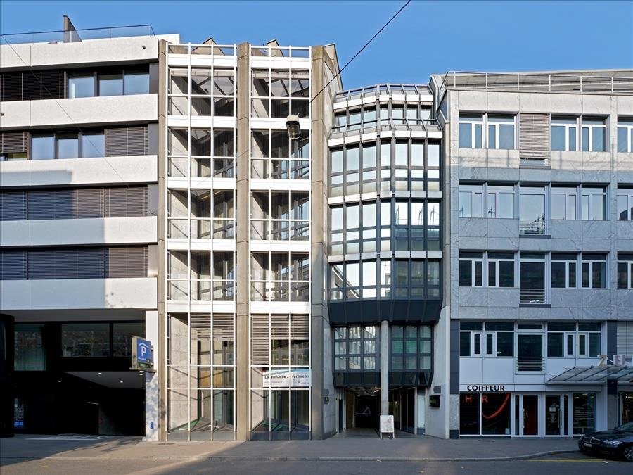91m² negozio, foto 1 di 8