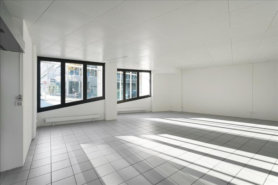 91m² negozio, foto 5 di 8