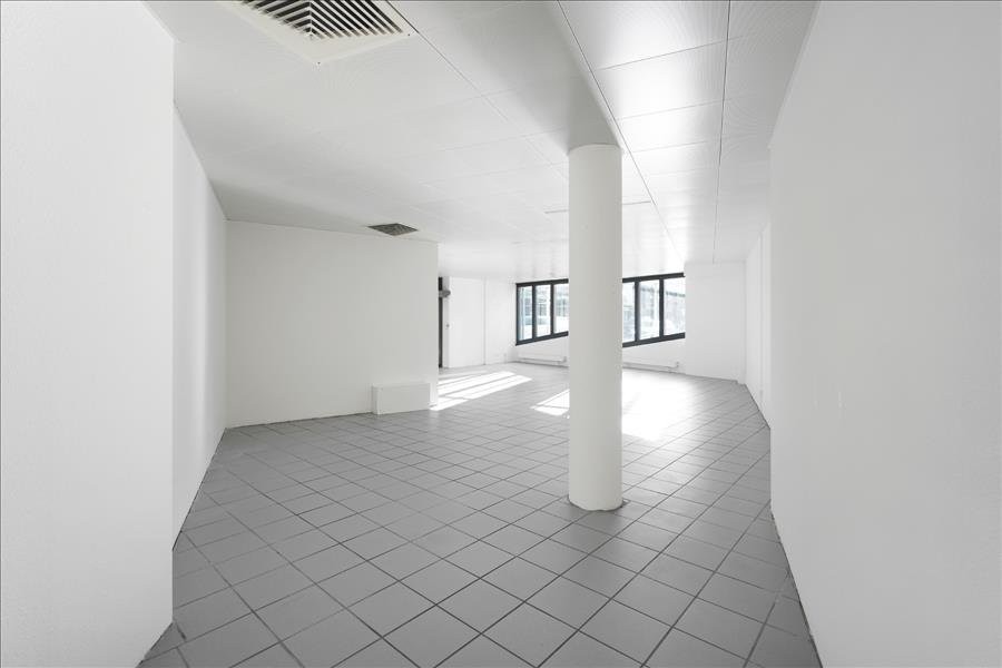 91m² negozio, foto 7 di 8