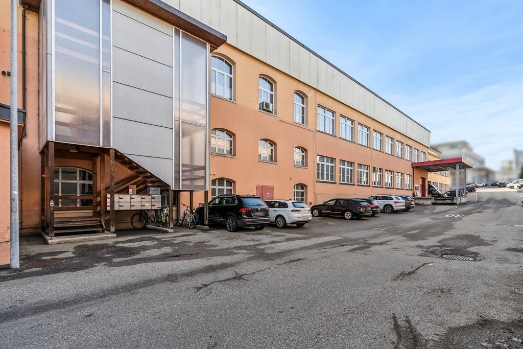 191m² commerciale