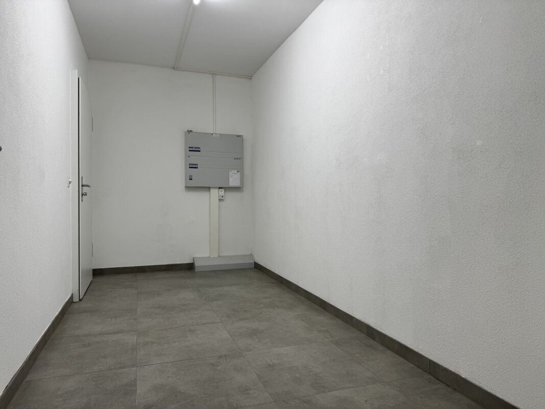156m² ufficio