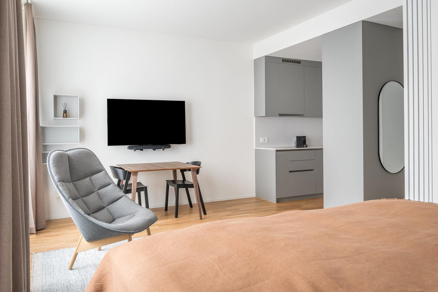 2 ½ rooms furnished flat, foto 6 di 9