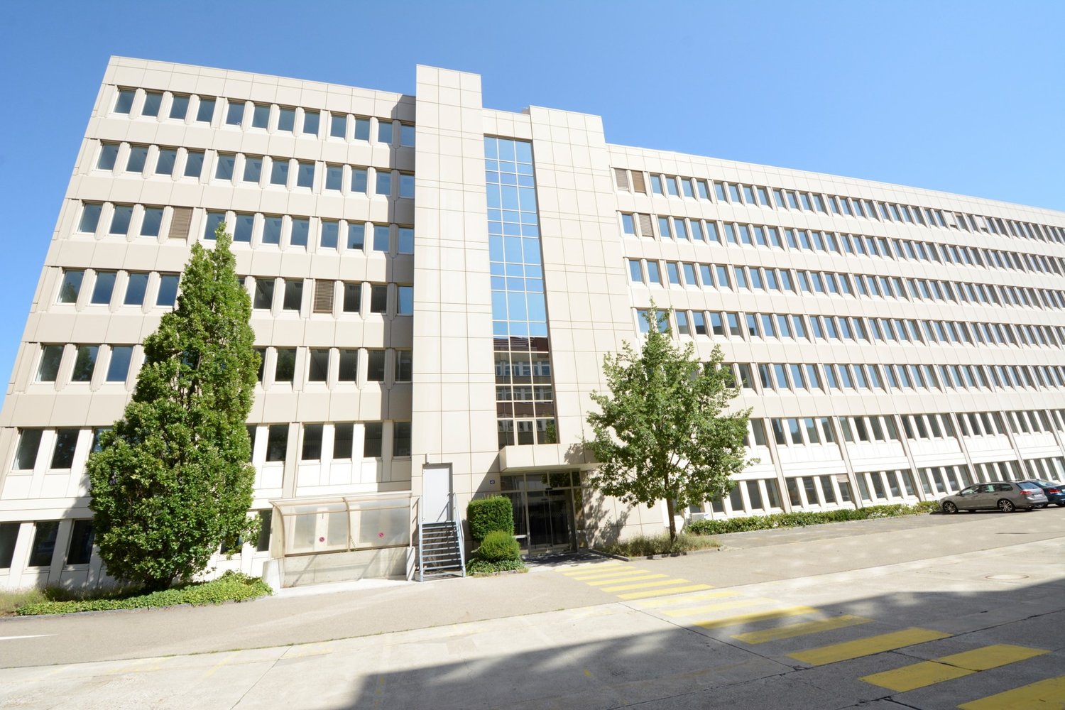 ufficio di 588m²