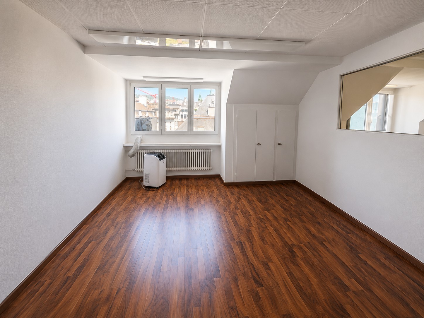 174m² ufficio, foto 5 di 9