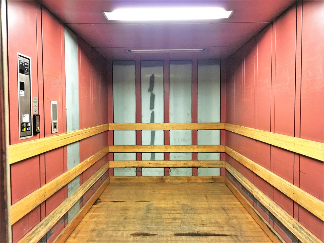 241m² deposito