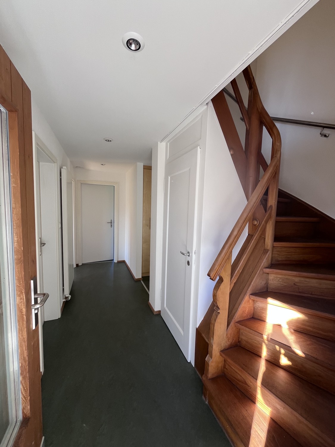 Casa unifamiliare con 5 locali, foto 2 di 10
