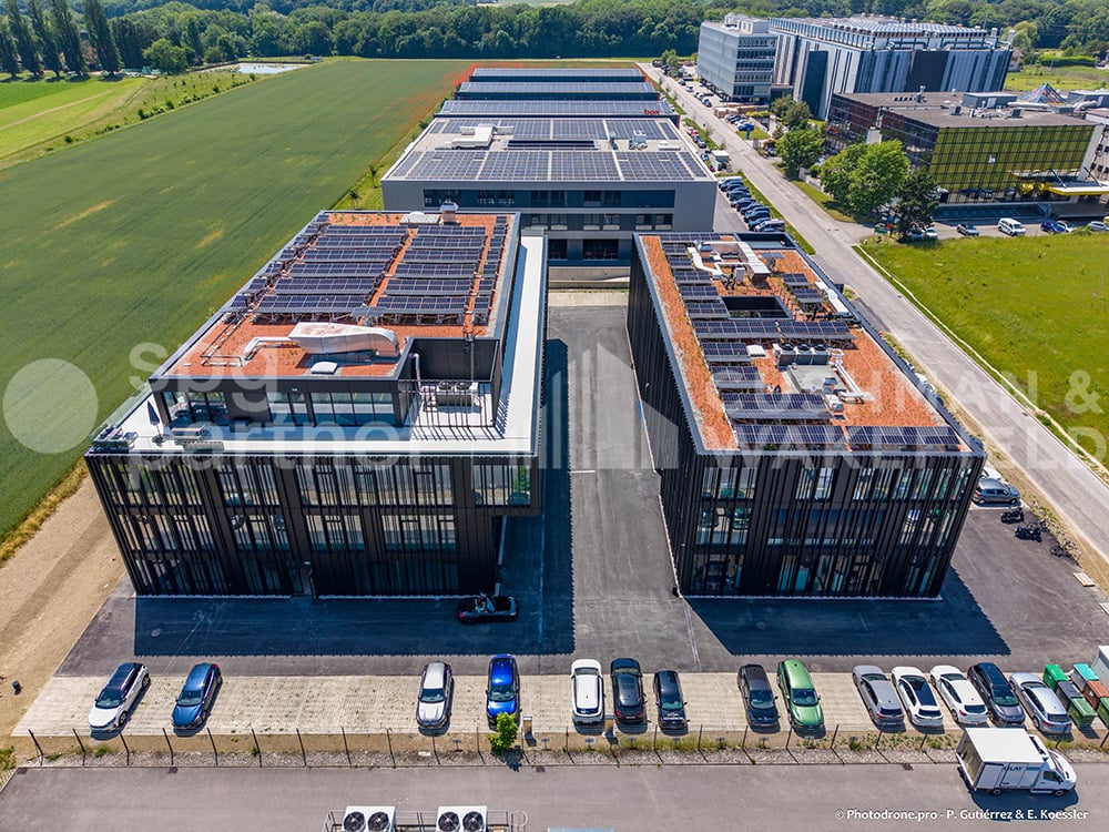 935m² commercial