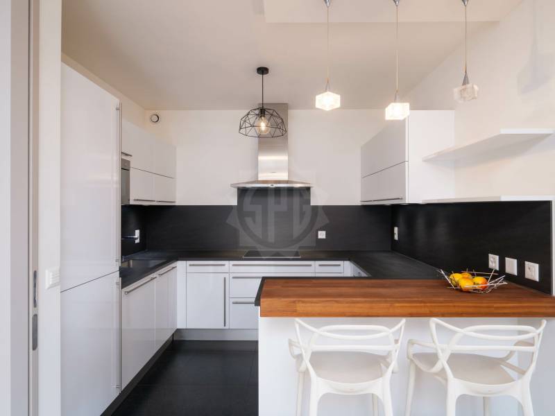 Appartamento di 7 locali