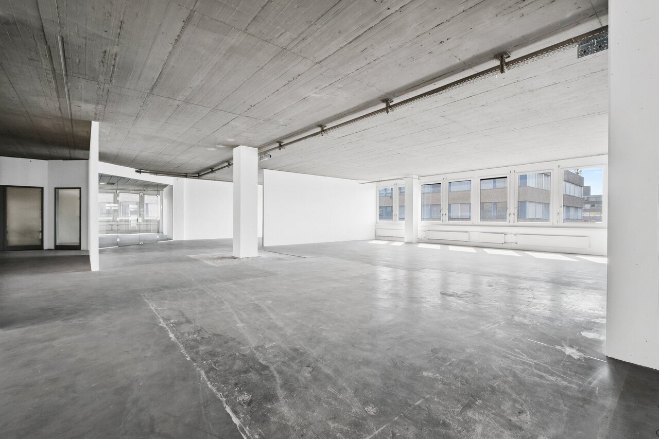 389m² commerciale
