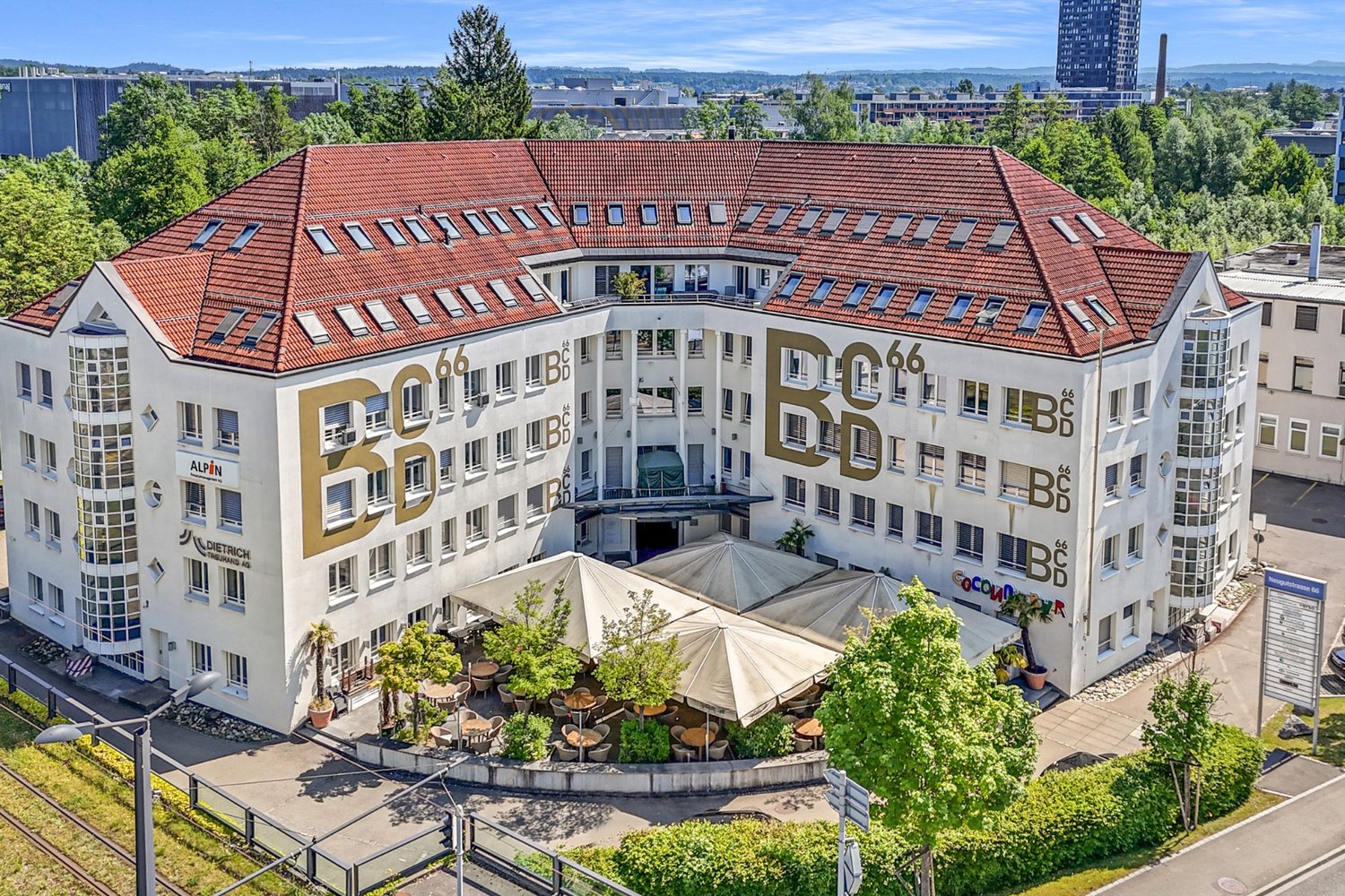 345m² commerciale