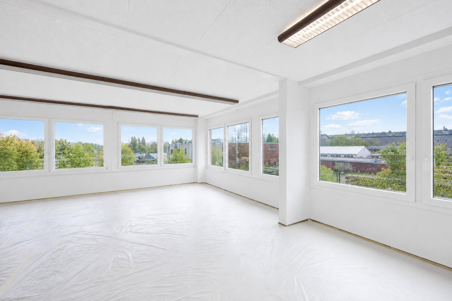 32m² commerciale