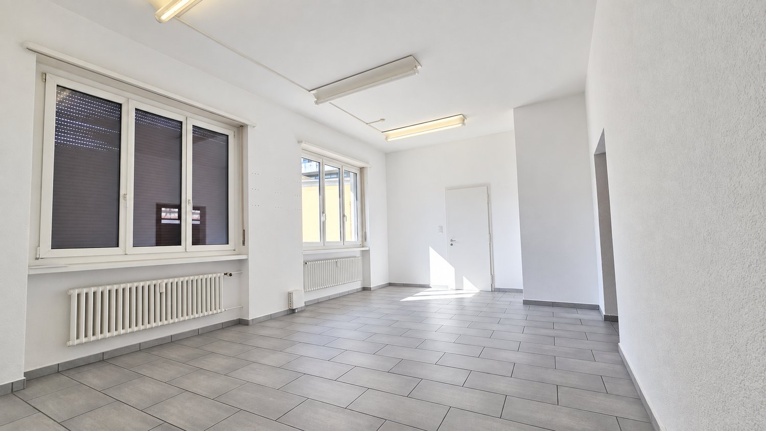 95m² commerciale