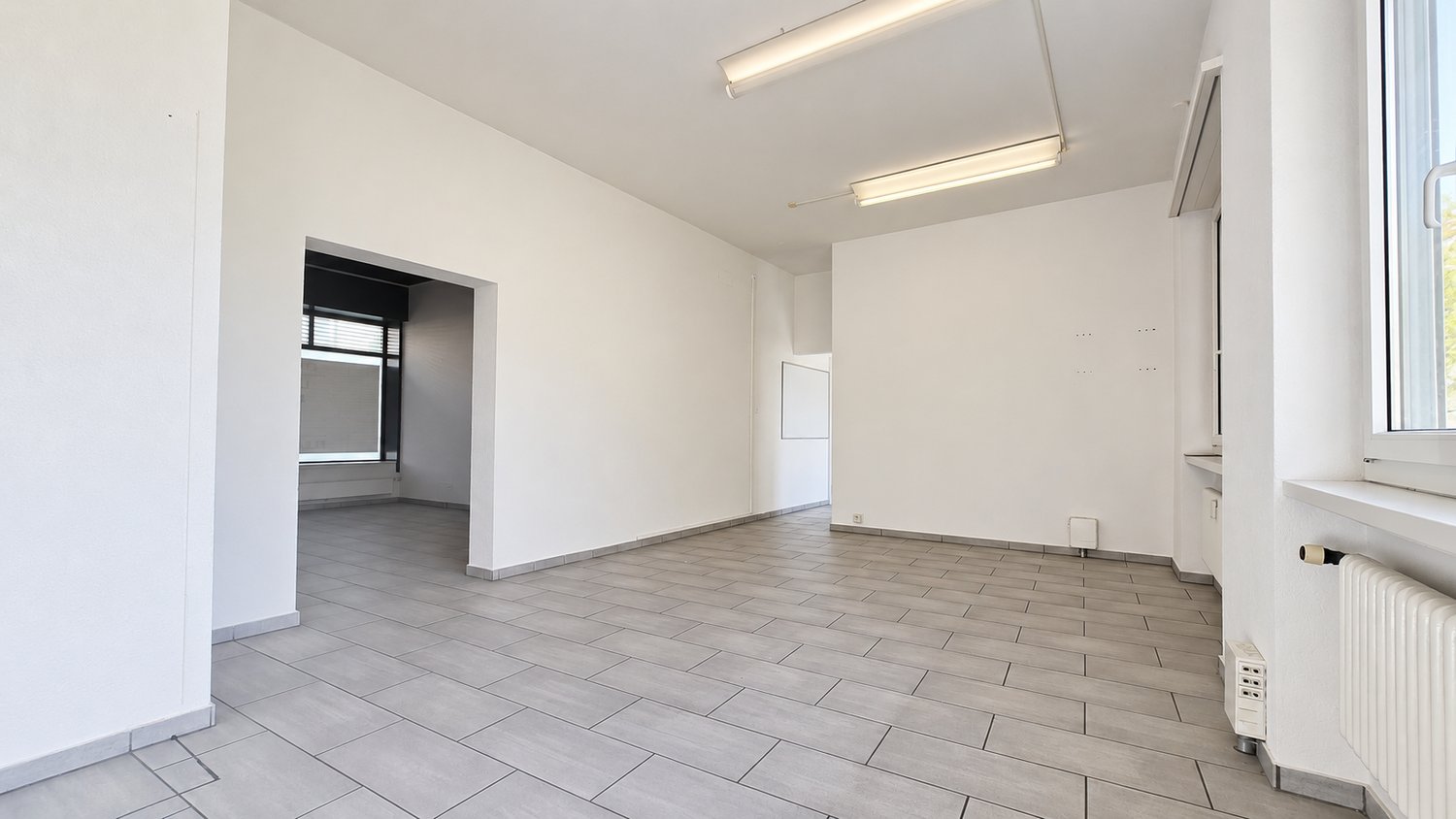 95m² commerciale