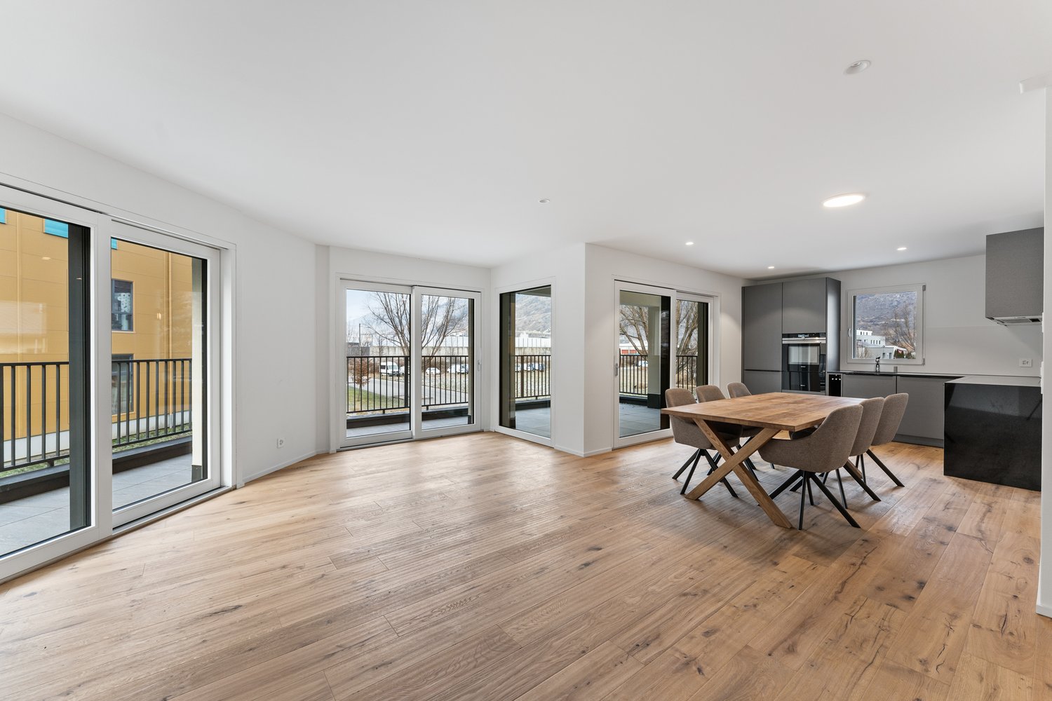 1 room single room