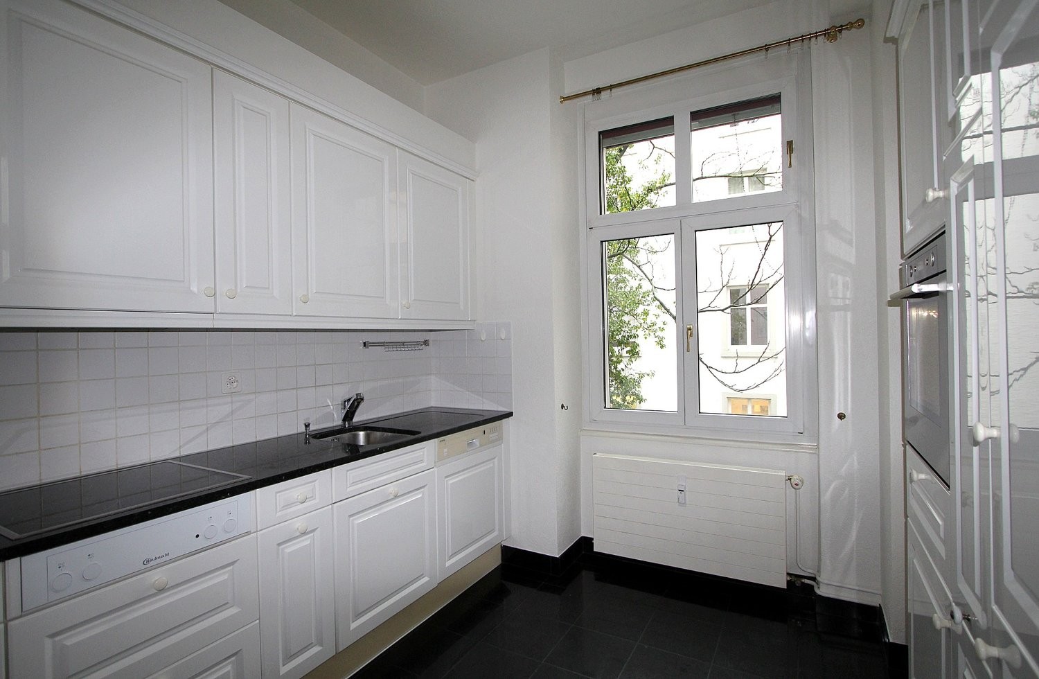 4 rooms apartment, foto 1 di 8