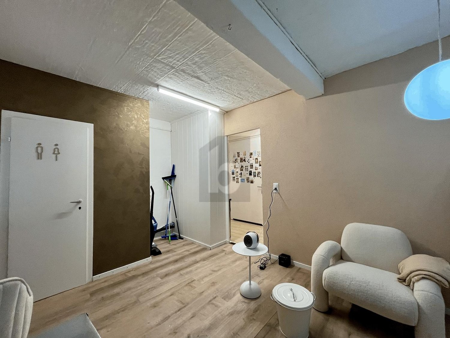 negozio di 80m²