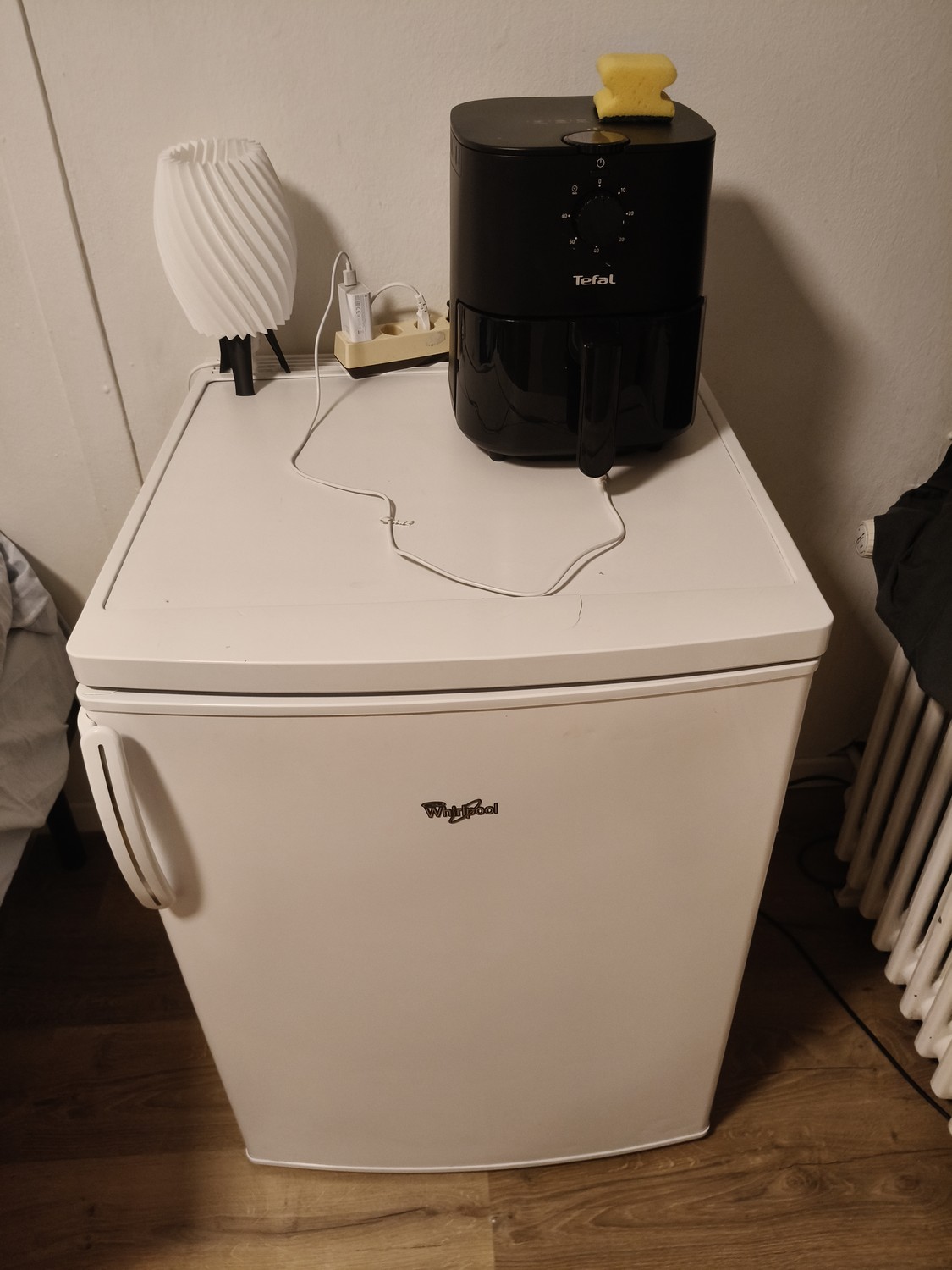 Stanza in un appartamento condiviso

Stanza arredata in affitto a Dürnten (ZH).
Cerco un/una subentrante per una stanza accogliente e arredata a Dürnten.
💰 Affitto: CHF 1'000 al mese – tutte le spese accessorie incluse (acqua, elettricità, ecc.)
🛏️ Stanza arredata
🍳 Cucina ad uso comune
🚿 Bagno , foto 5 di 5