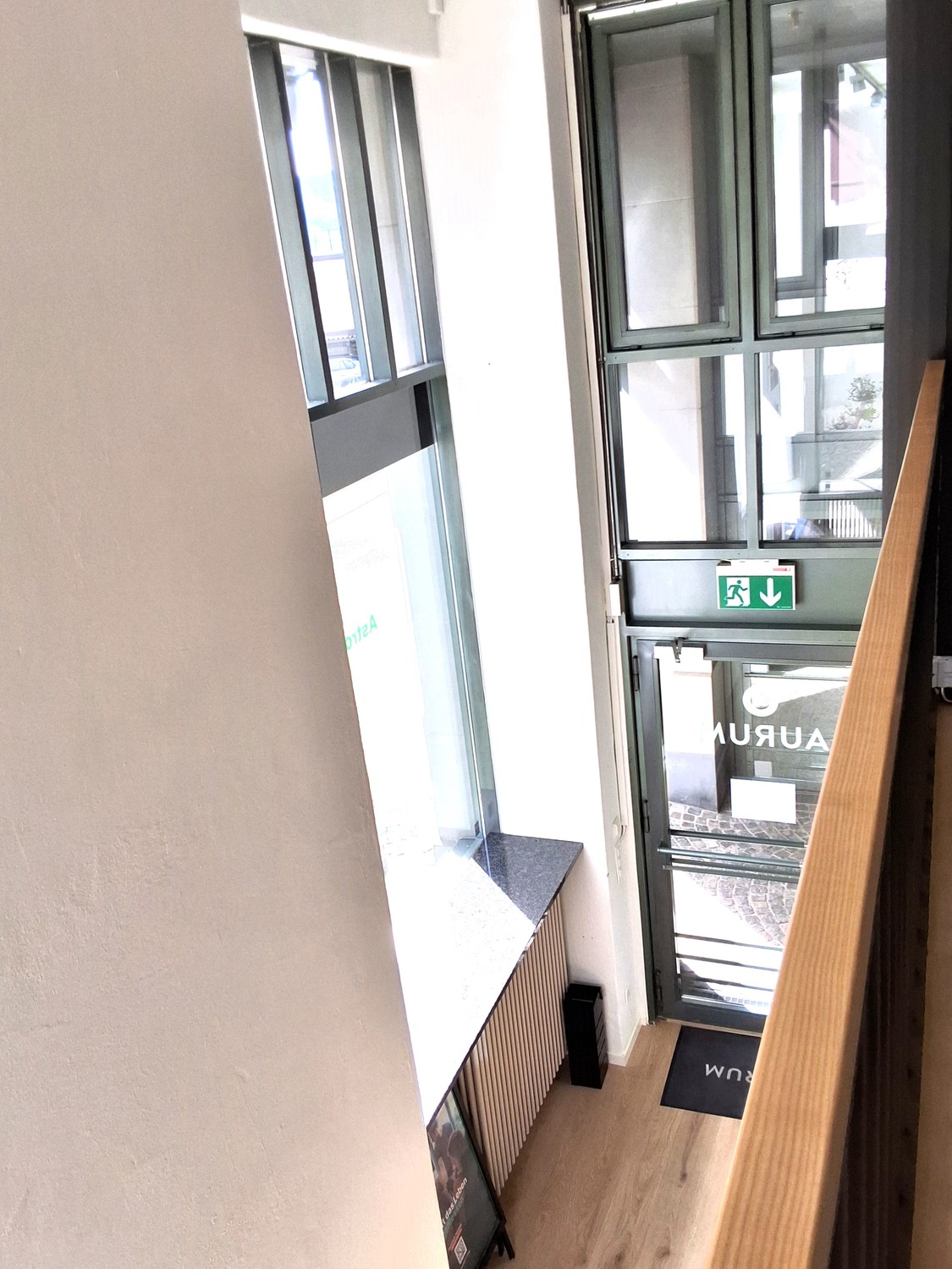 108m² commerciale
