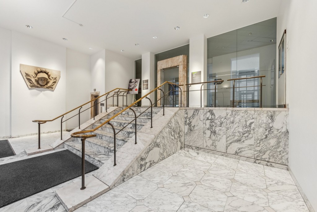 300-1500m² ufficio