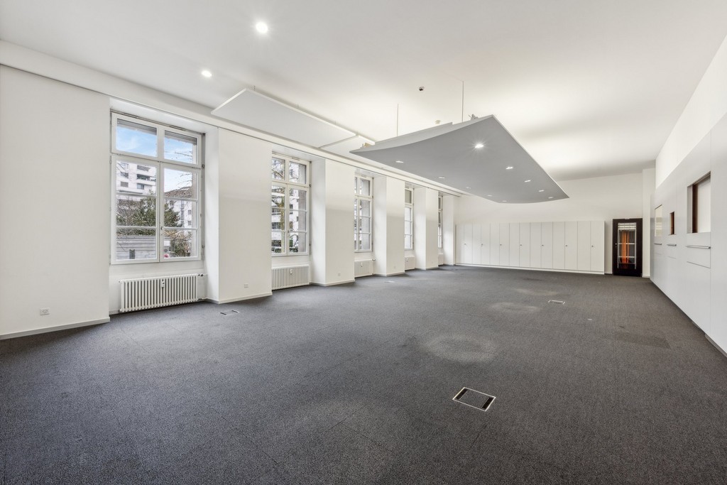 300-1500m² ufficio