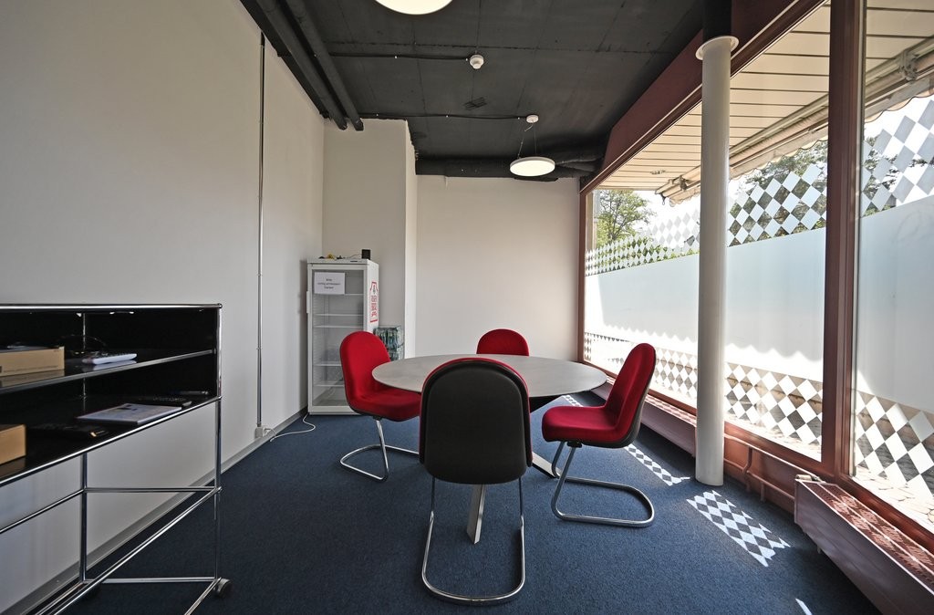 negozio di 81m²
