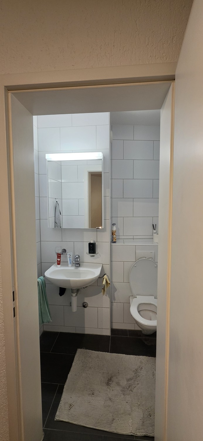 Camera in un appartamento condiviso, foto 7 di 10