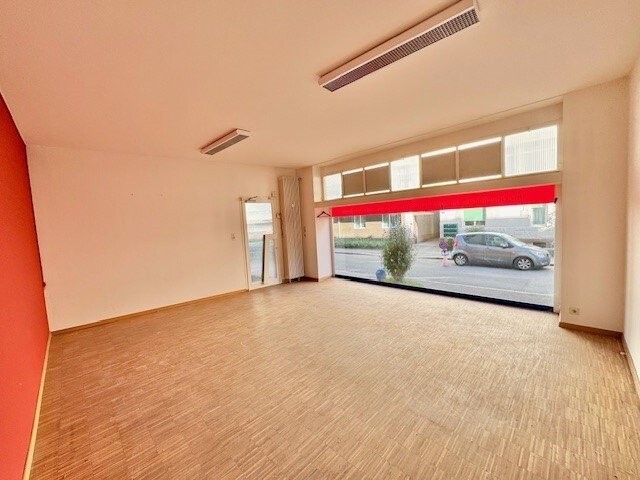 60m² commerciale
