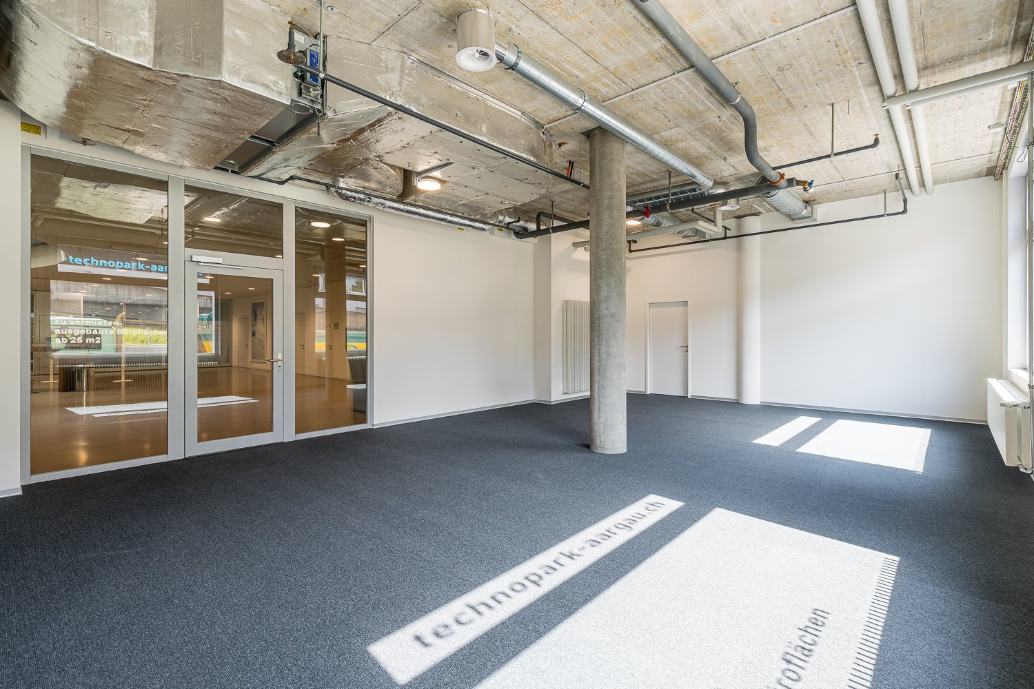 82m² bureau