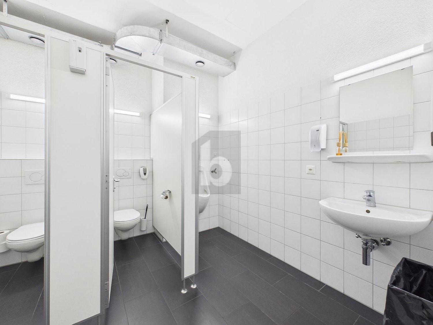 oggetto industriale di 1835m²