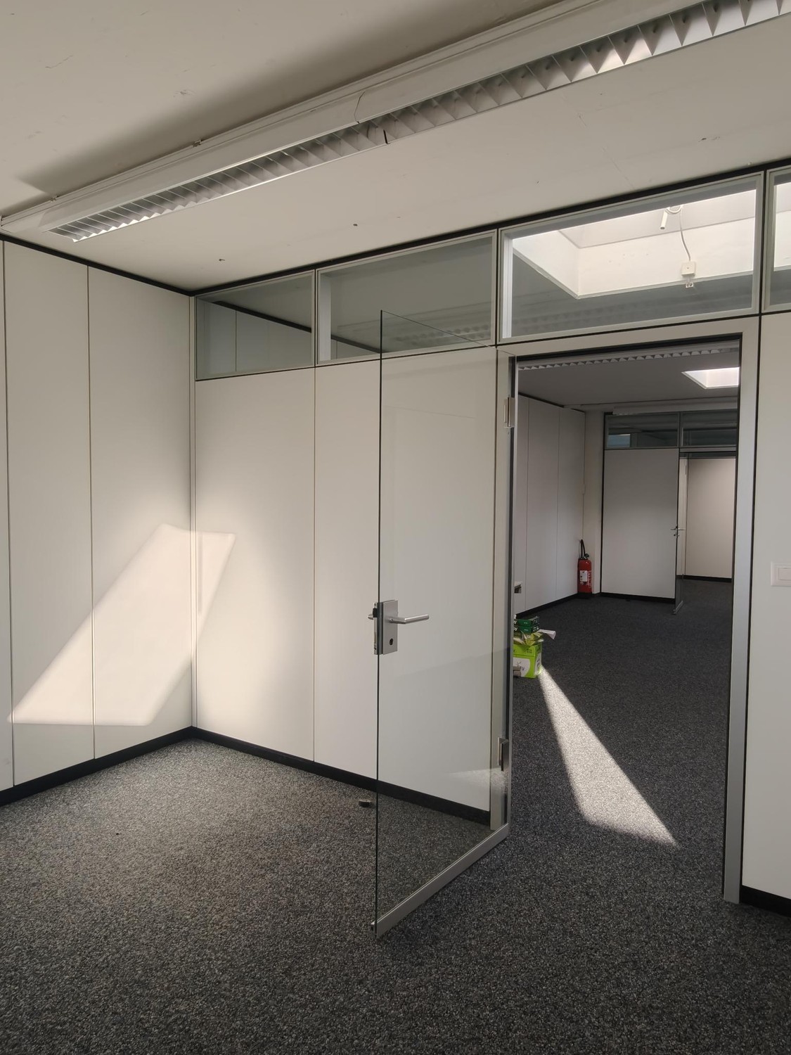 365m² office