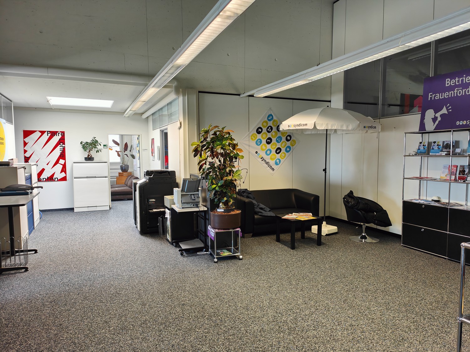365m² office