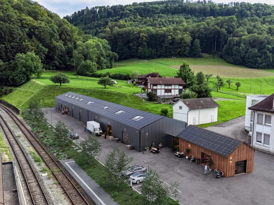 114m² commercial