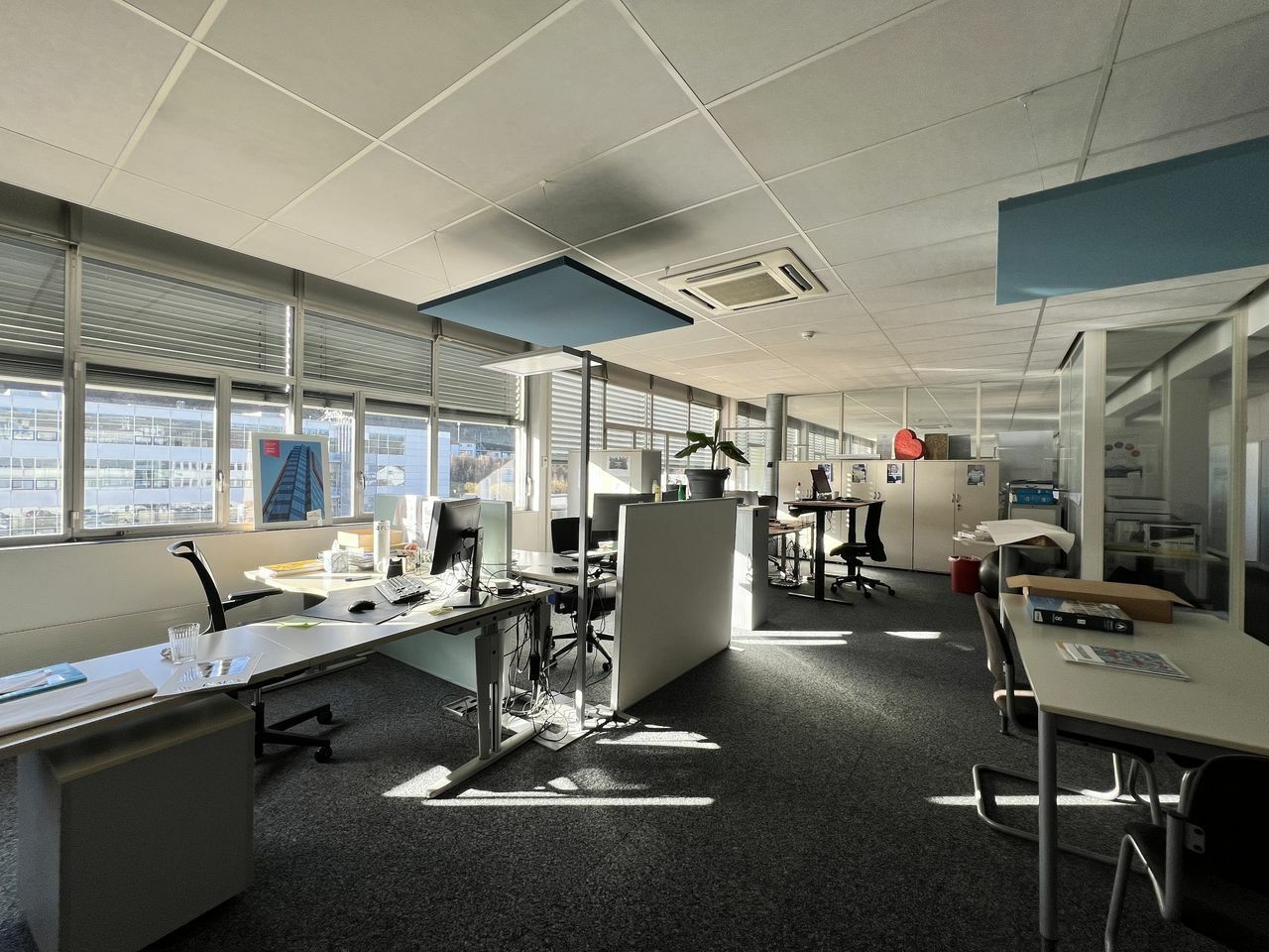 856m² ufficio