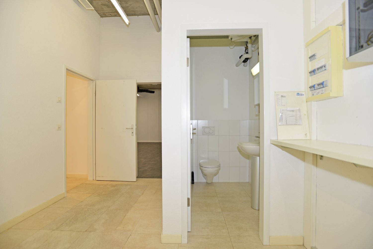 154m² commerciale