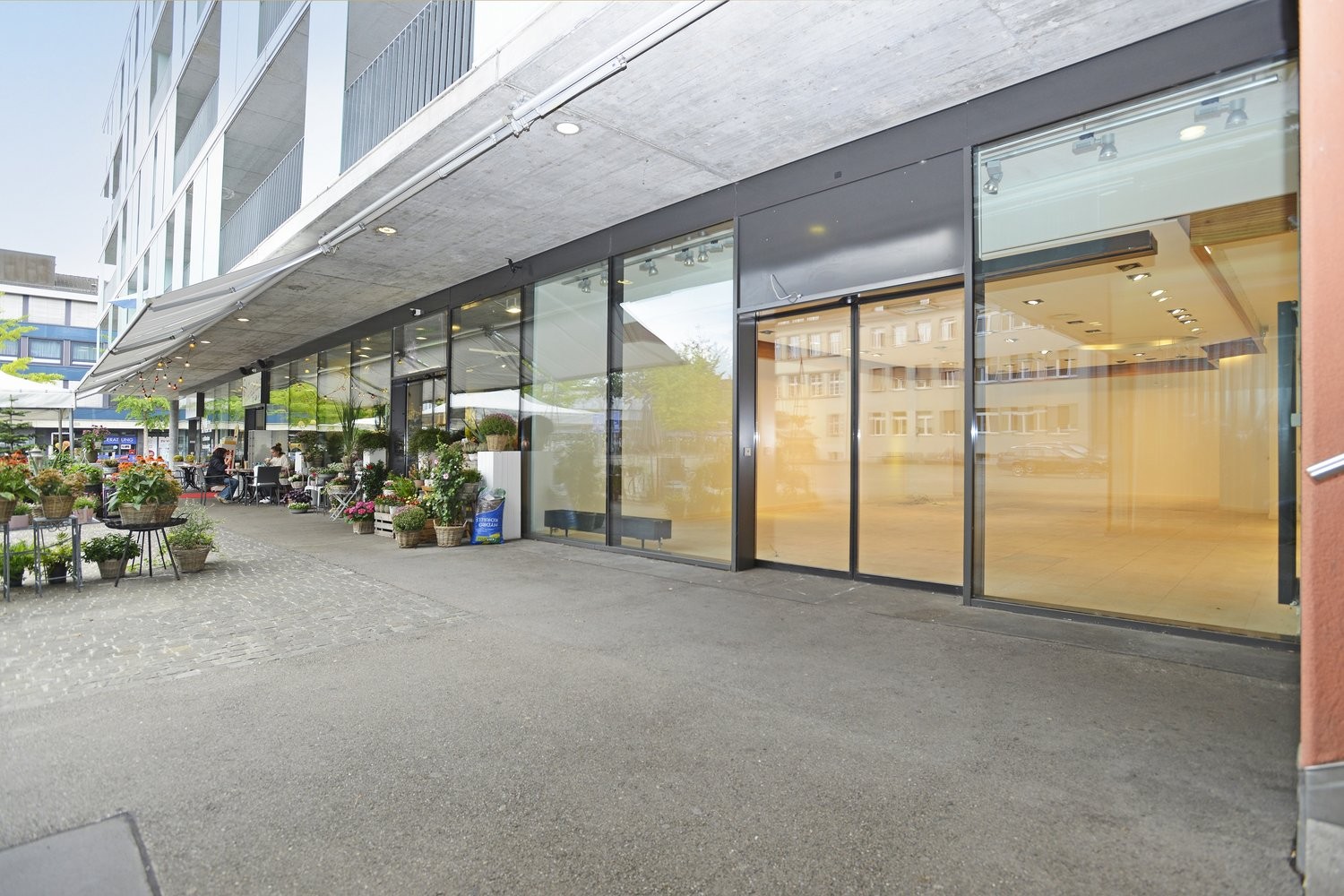 154m² commerciale