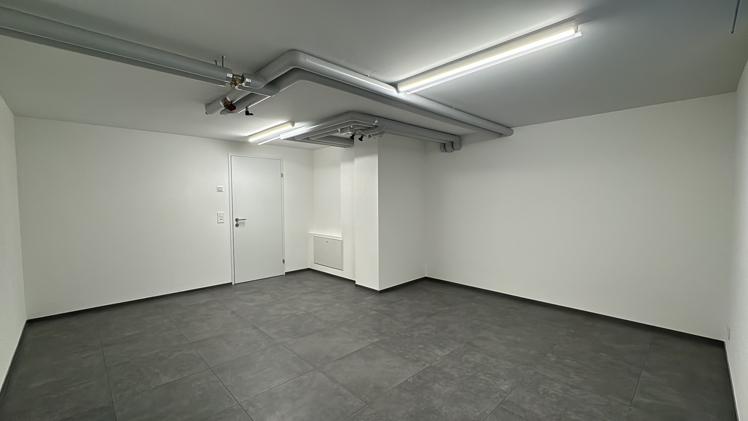 22m² office