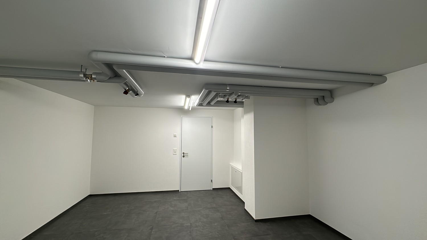 22m² office