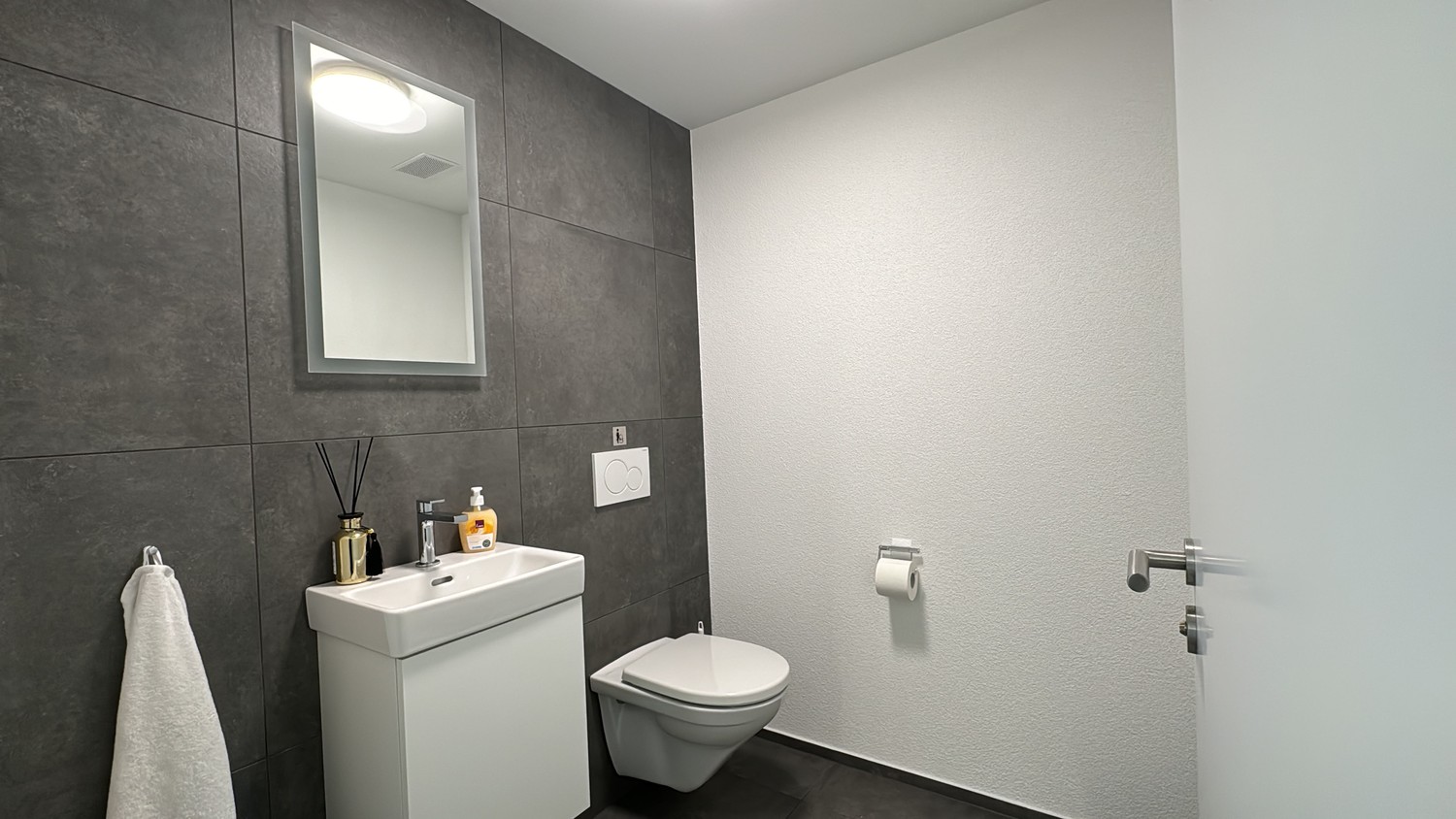 22m² office
